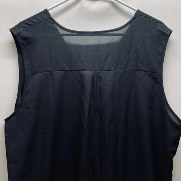 Shein Sleeveless Blouse Women's 4XL Black Flowy V-Neck Career Wear Tank Top EUC - Picture 4 of 11